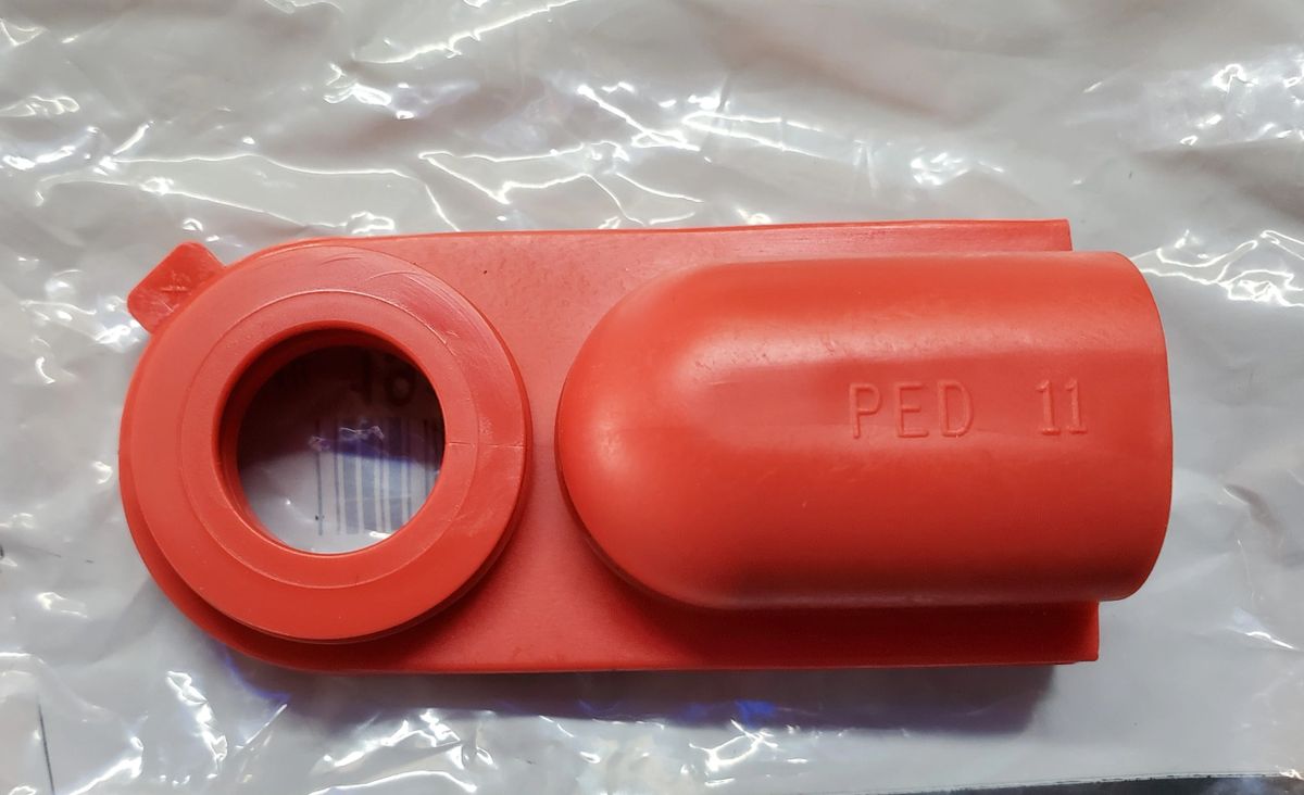 19952002 CAMARO/FIREBIRD/CORVETTE POSITIVE BATTERY CABLE COVER (NOS) GM